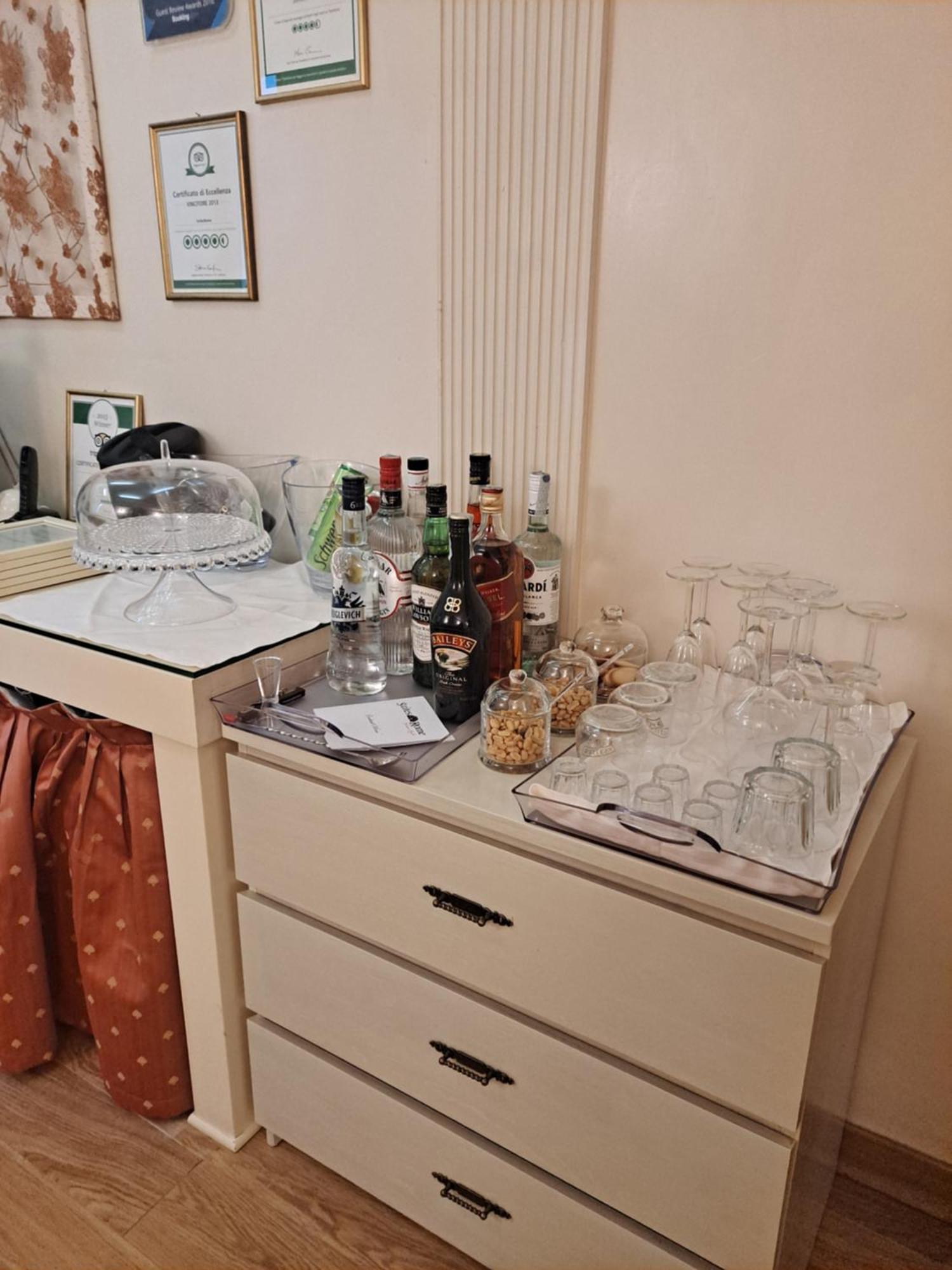 Suites Roma Ngoại thất bức ảnh